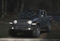 その名は「ダークスカイ」…屋根が開くピックアップ、ジープ『グラディエーター』に人気装備満載