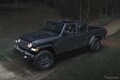 その名は「ダークスカイ」…屋根が開くピックアップ、ジープ『グラディエーター』に人気装備満載