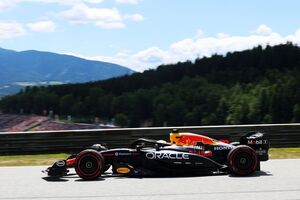 F1オーストリア予選速報｜ノリスがポールポジション獲得！　2番手ルクレールに0.5秒差。角田裕毅18番手でQ1敗退