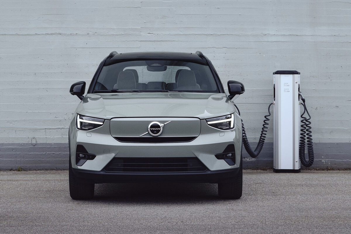 ボルボEVはテスラ方式の充電タイプにシフトチェンジ