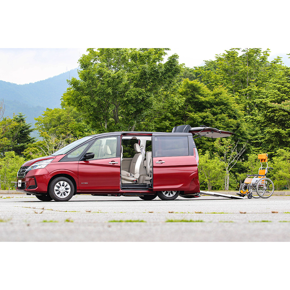 日産セレナ チェアキャブ スロープタイプ 21 をチェック 人気ナンバーワンミニバンは福祉車両でも実力を発揮 Believe Japan 自動車情報サイト 新車 中古車 Carview