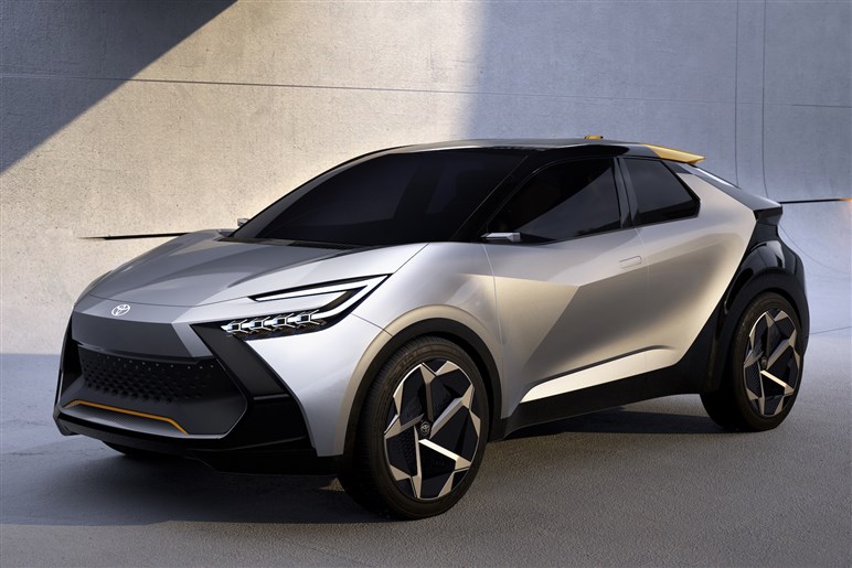 まるでプリウスSUV!? トヨタ、新型「C-HR」のコンセプトモデルを公開、PHEVも登場か