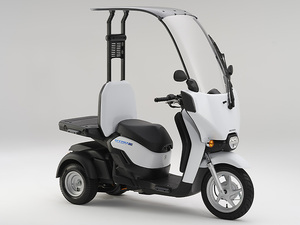【ホンダ】電動三輪スクーター「GYRO e:」を来春、および「GYRO CANOPY e:」を来夏に市販