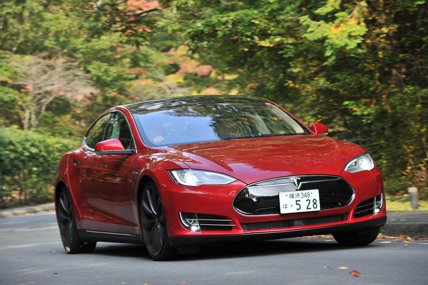 いま電気自動車の テスラ に女性が熱視線 人気の理由５つと 気になるネガ Web Cartop 自動車情報サイト 新車 中古車 Carview