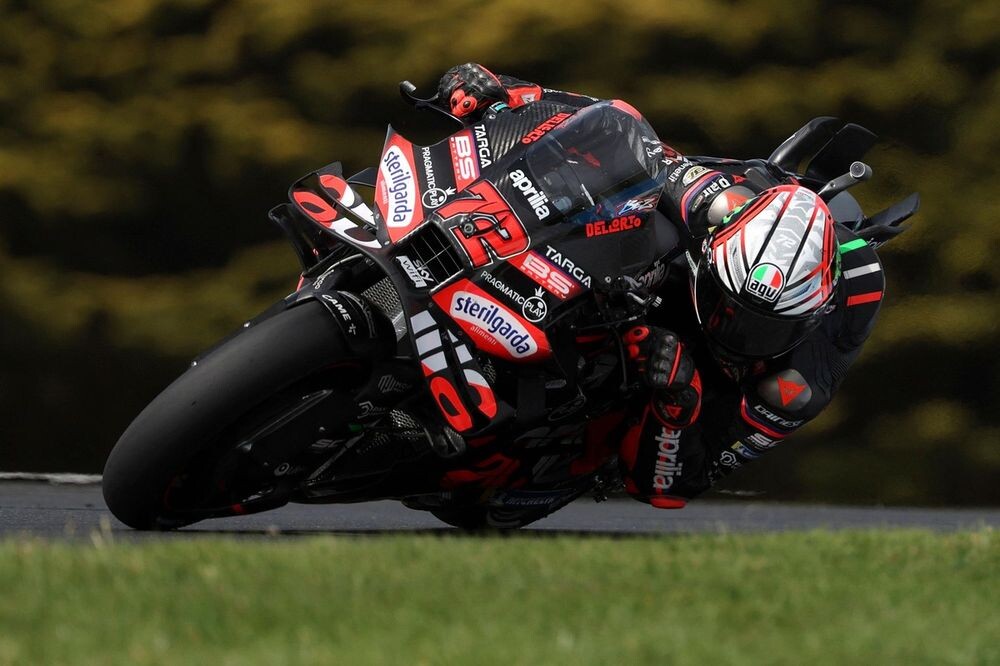 【MotoGP】オーストラリアGP初日圧倒ベッツェッキ、それでも「勝つのは難しい」とチーム覚悟。ペナルティ重くのしかかる