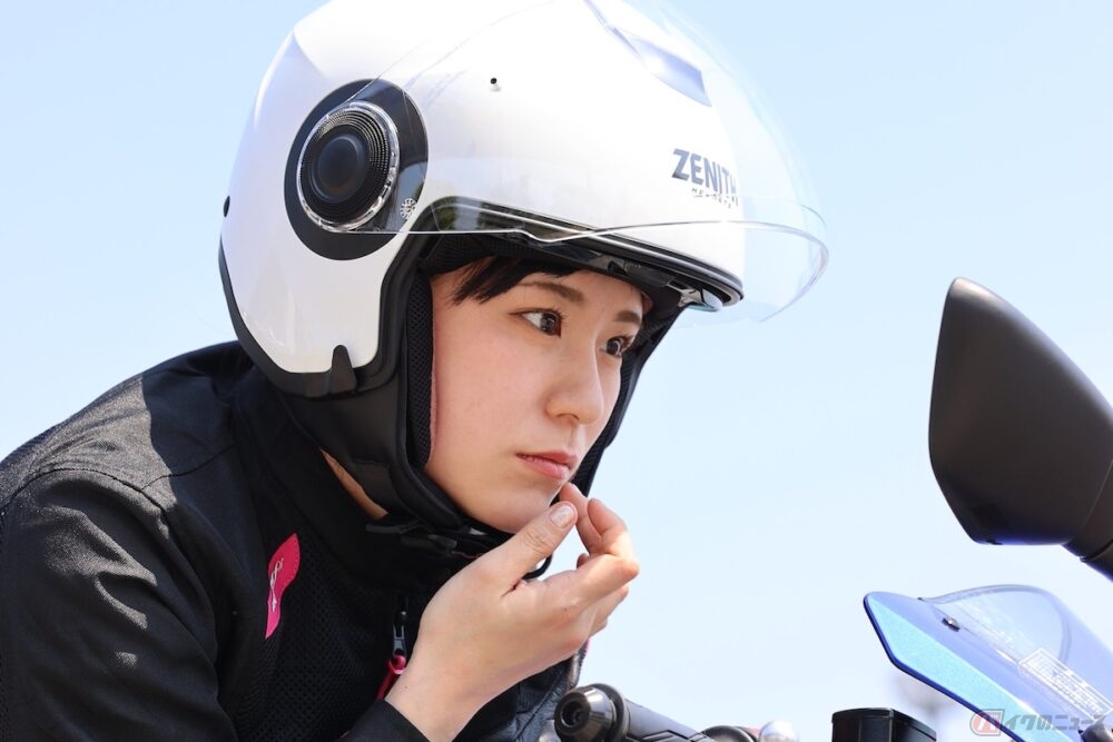ヘルメットをかぶると髪型が ぺちゃんこになる問題 その解決方法とは バイクのニュース 自動車情報サイト 新車 中古車 Carview