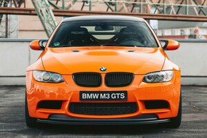 わずか138台のみのBMW「M3 GTS」の現在の価格は？ 新車価格を大きく上回る2700万円超えで落札！