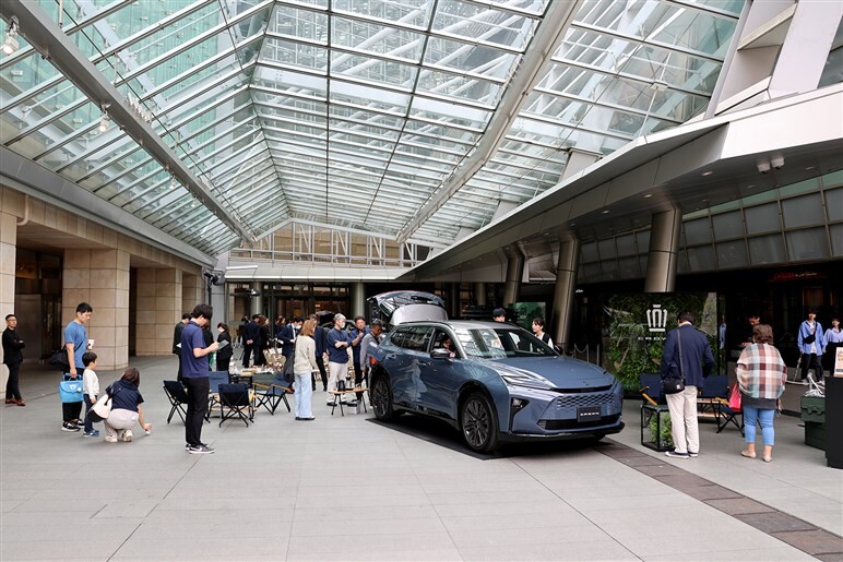 【実車を見てきた！】アウトドアなクラウン「ランドスケープ」新型展示イベントに登場！