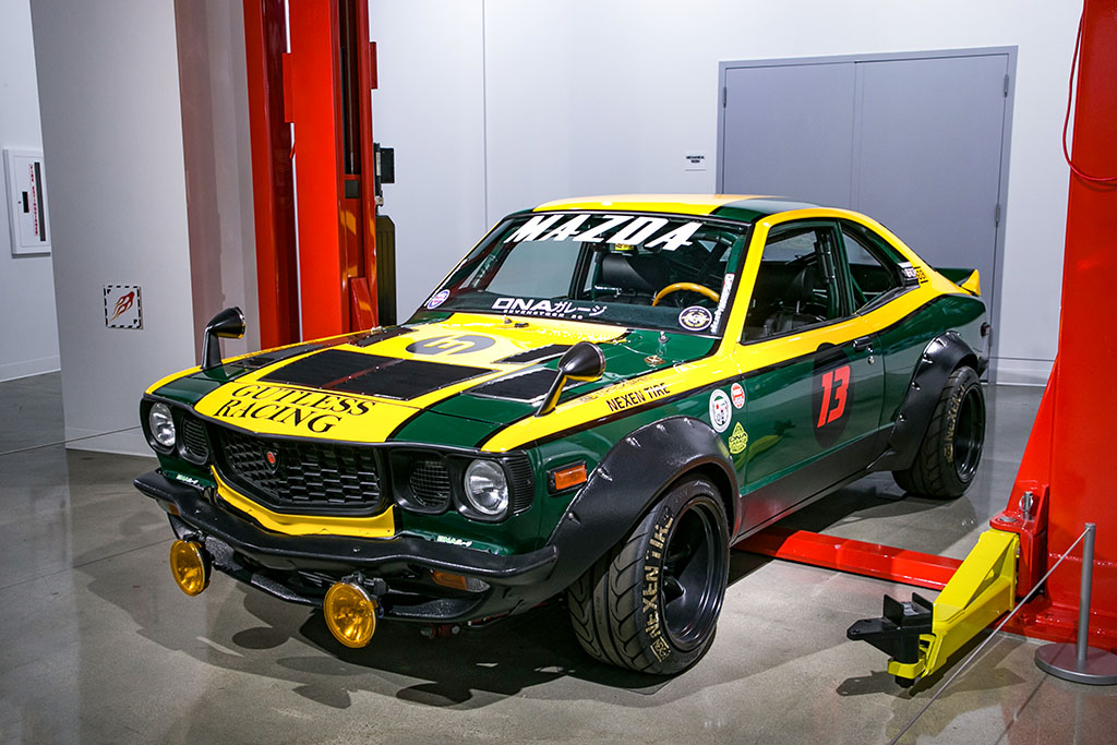 アメリカの博物館が日本の改造車文化を大真面目に特集 ドリフト仕様から街道レーサーまで Part 1 Web Option 自動車情報サイト 新車 中古車 Carview