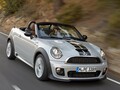 MINI ファミリーの第6弾は、クーペがベースの「ロードスター」だった【10年ひと昔の新車】