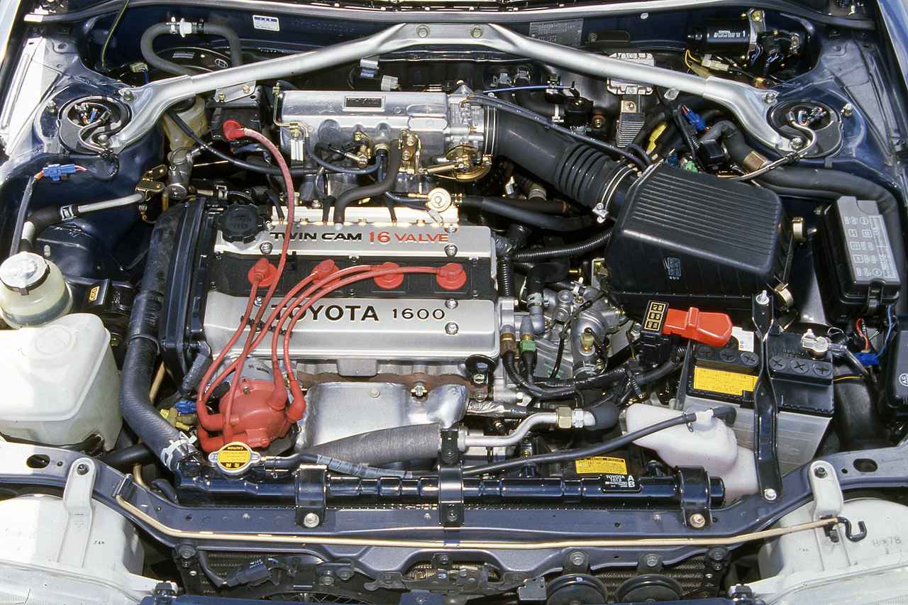 昭和の名車 179 2代目となったカローラfxはクラスを超えた高品質感を訴求した Webモーターマガジン 自動車情報サイト 新車 中古車 Carview
