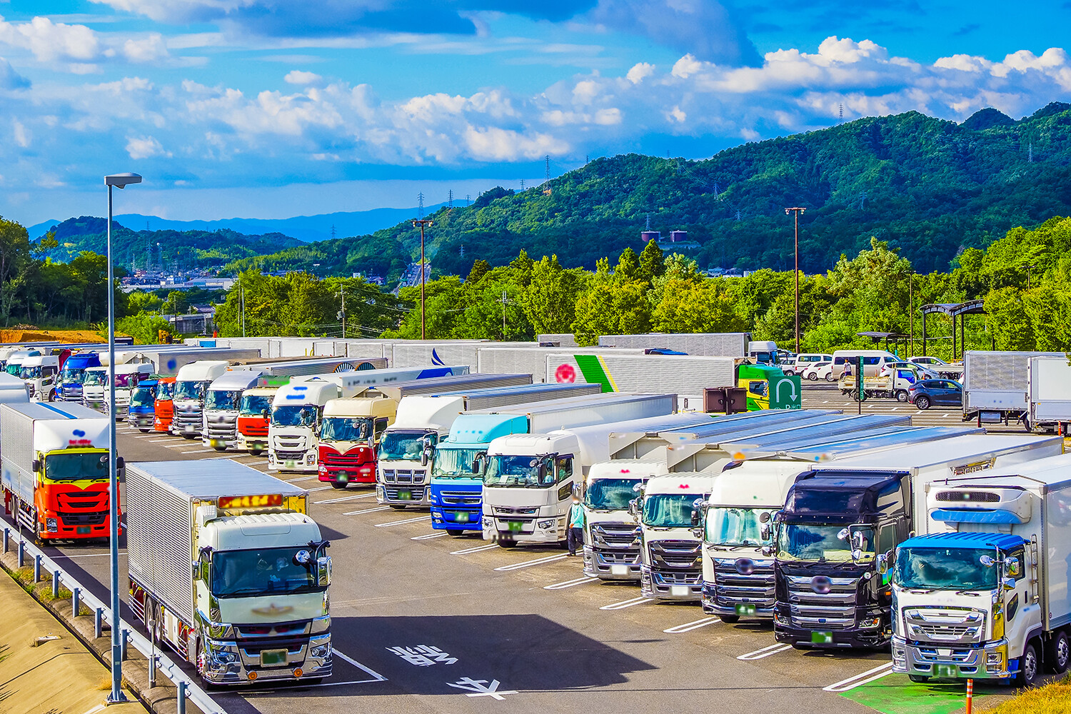 2024年問題は序の口！　2030年問題と呼ばれる「通販が富裕層しか使えなくなる」最悪のシナリオ