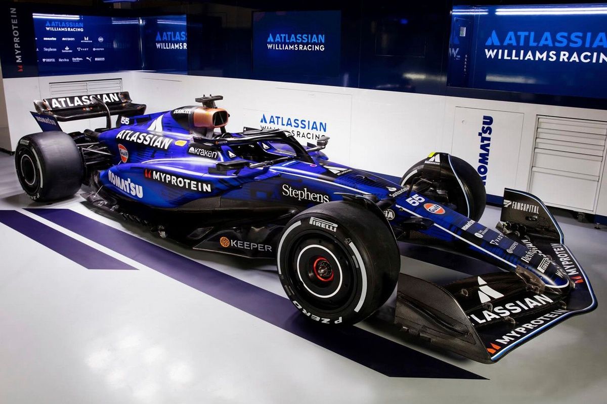 F1の車 E8AMlYWU4zGKe4isosZ0gb2D0DgzZw