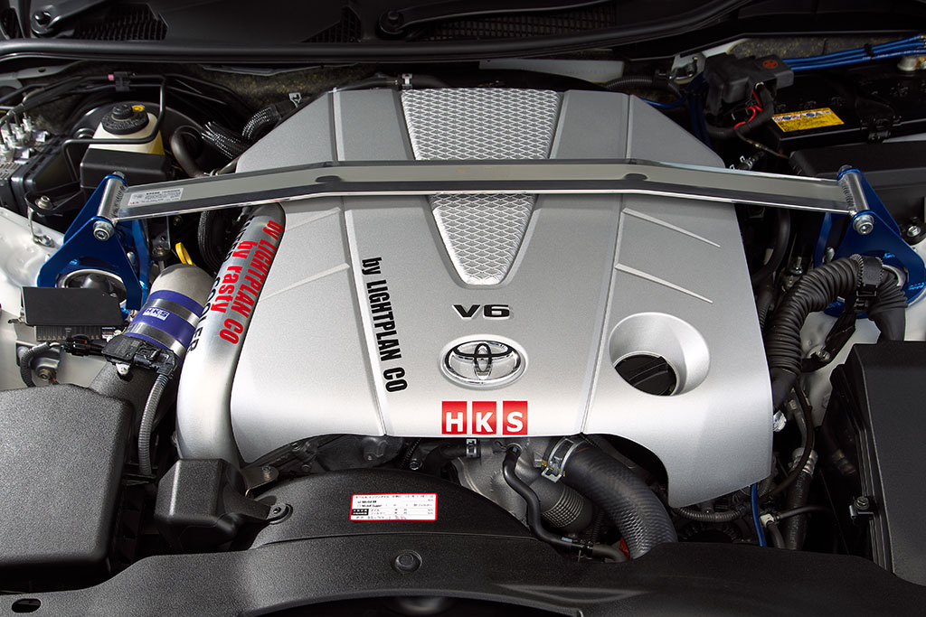 トルク感はv8エンジン並み マークxを覚醒させるgtスーパーチャージャー仕様の魔力 Web Option 自動車情報サイト 新車 中古車 Carview