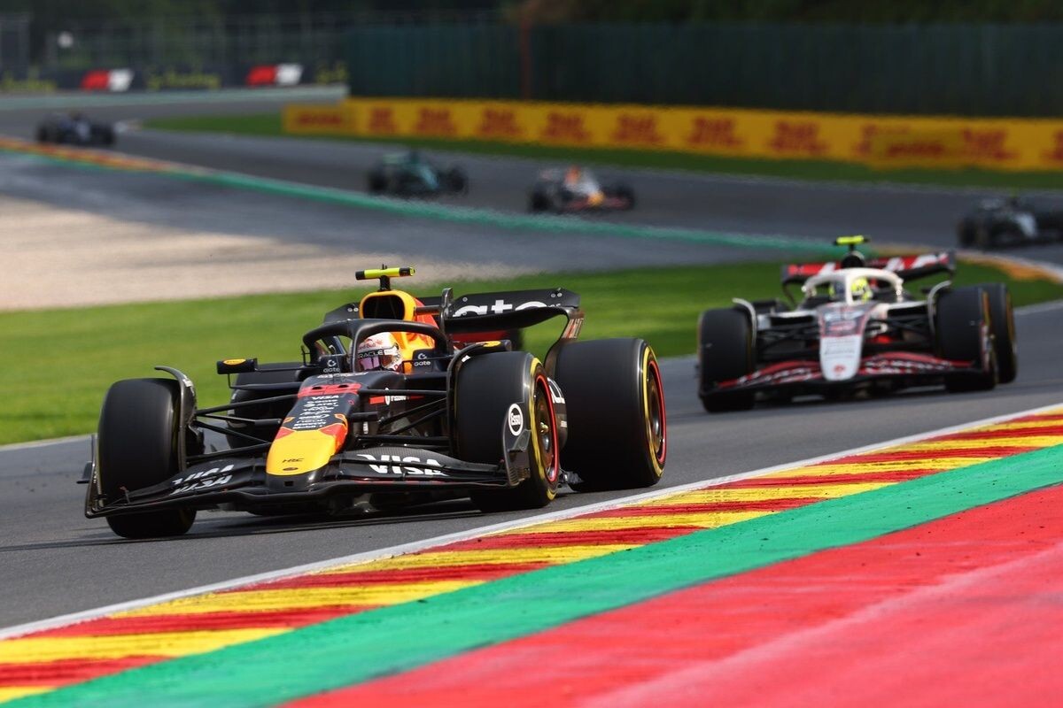レッドブル角田裕毅、ピットストップの“連絡ミス”でF1ベルギーGP入賞逃す「呼び込むのが遅すぎた」と批判