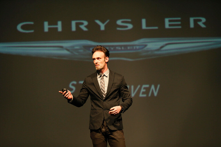 新型300＆イプシロン。クライスラー次世代へ