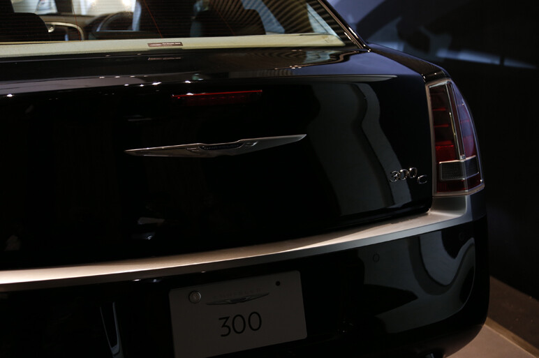 新型300＆イプシロン。クライスラー次世代へ