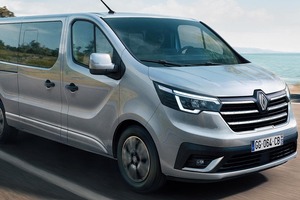 キッチン・ベッドを”純正”標準装備。ルノー新型「トラフィック・エスカパード」が実現する「7人乗り快適バンライフ」【欧州発表】