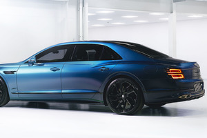 走る芸術品。ベントレーの職人が60時間かける『オンブレ』塗装、フライングスパーにセダン初採用