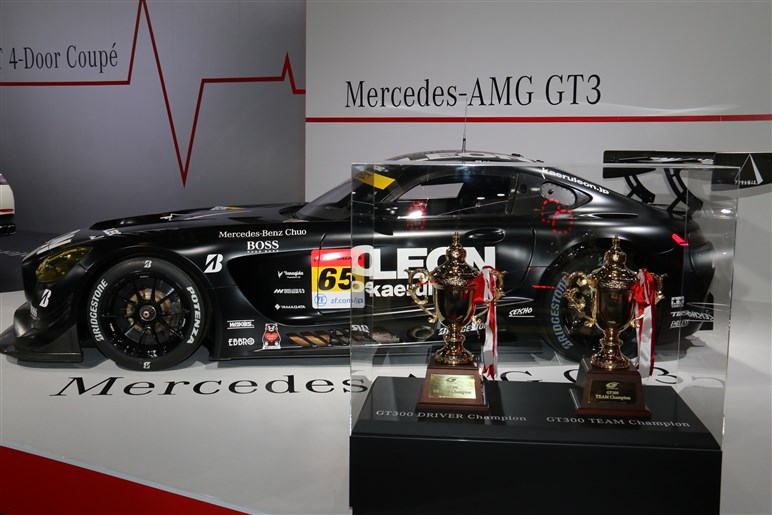 【東京オートサロン2019】メルセデス・ベンツはAMG GT4ドアクーペなどAMGモデルを中心に出展。スマートは新ミッキーバージョンも