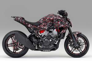 ホンダが新型エンジン「V3電動ターボ」搭載モデルを世界初公開！ 900ccで1200cc級の走りを実現するってホント？【EICMA 2025】