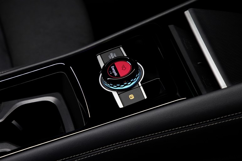 【内外装フォト50枚】フォルクスワーゲン新型SUV「ティグアン」予約開始　高くなったがその分装備充実