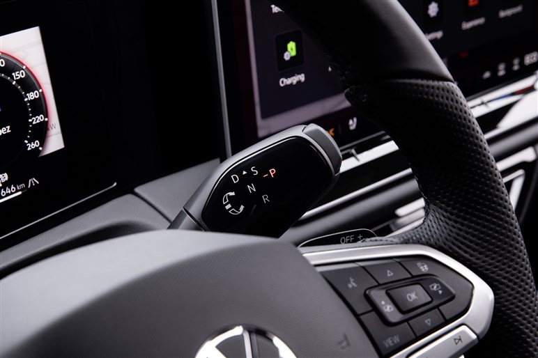 【内外装フォト50枚】フォルクスワーゲン新型SUV「ティグアン」予約開始　高くなったがその分装備充実