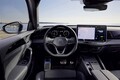 【SUVに飽きたなら】ワゴン専用ボディとなったVW新型「パサート」予約開始　新開発マイルドHVと新PHEVを設定