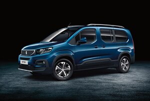 キャンプに最適？ “オフ系”ミニバン「リフター」に3列7人乗りのロングが追加