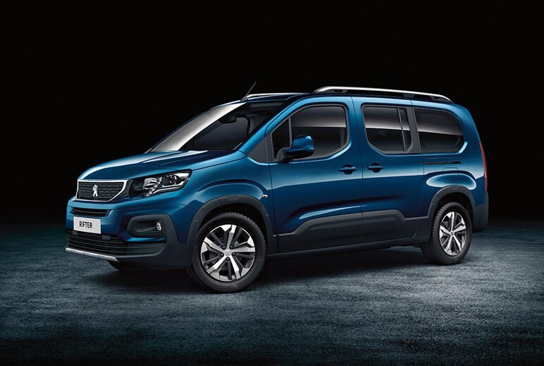 キャンプに最適？ “オフ系”ミニバン「リフター」に3列7人乗りのロングが追加