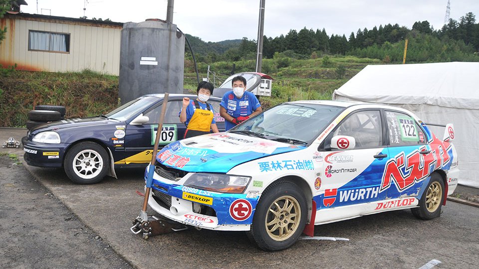 全日本ダートラ ラリーの名物夫婦が福井ラウンドとラリー北海道に参戦 ベストカーweb 自動車情報サイト 新車 中古車 Carview