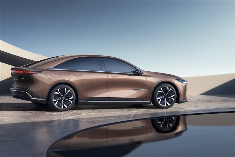 【国内導入の噂も】日産の新型BEV「N7」が中国で好調な滑り出し。発売6週間で2万台超を受注