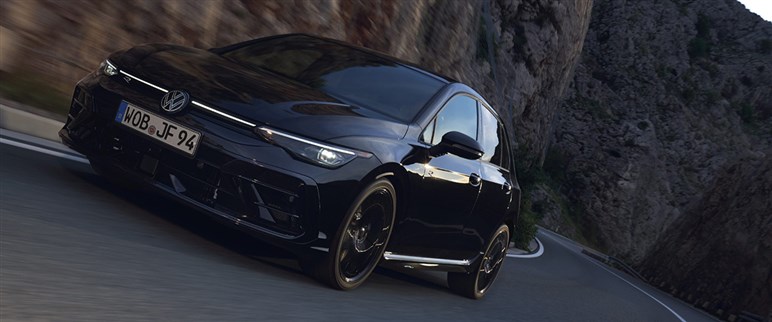【すでにキャンセル待ち】最新型「ゴルフR」兄弟の特別仕様車は秒速完売…「GTIエディション50」は1年後？