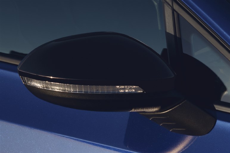 【すでにキャンセル待ち】最新型「ゴルフR」兄弟の特別仕様車は秒速完売…「GTIエディション50」は1年後？