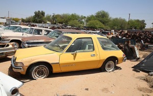 アリゾナの太陽に灼かれる日米欧の廃車　40選（前編）　ジャンクヤード探訪記