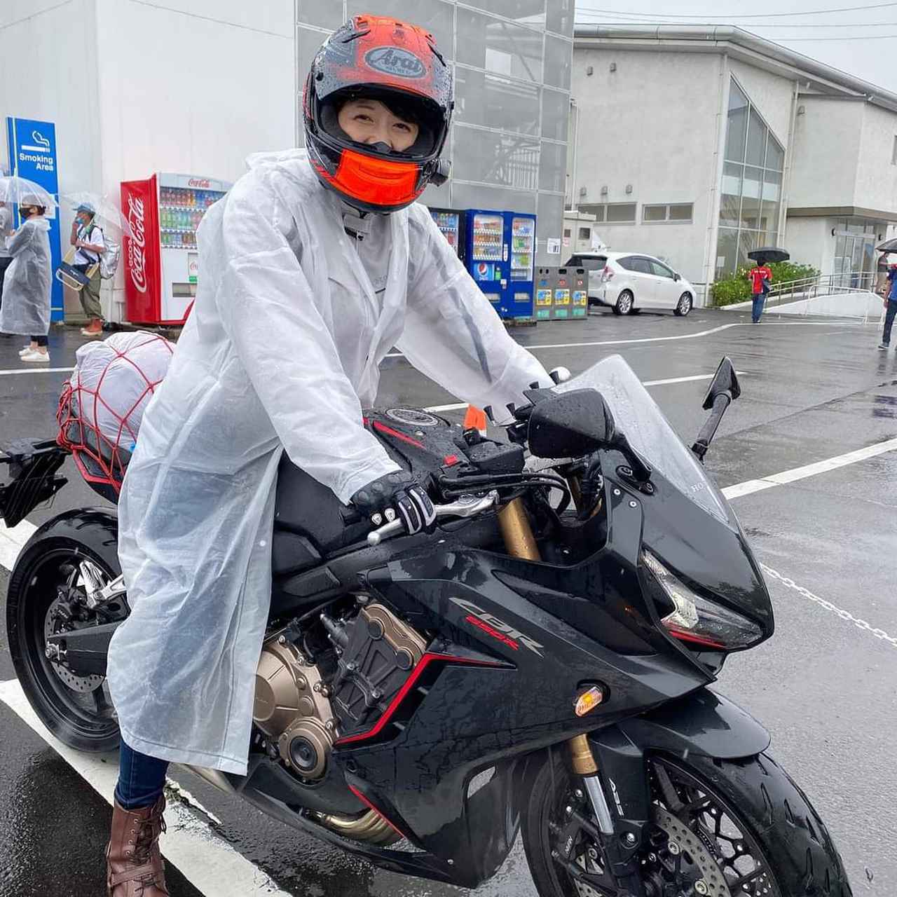 60枚以上の写真でお届け ファンの皆さんも熱かった全日本ロードレースsugo大会 大関さおり Webオートバイ 自動車情報サイト 新車 中古車 Carview