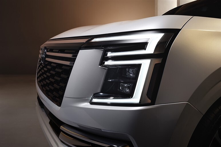 新型「パトロール」の国内導入は幻想か？ 深刻化する日産の“売れるSUV”不在…日本に必要なSUVは他のモデルだった！