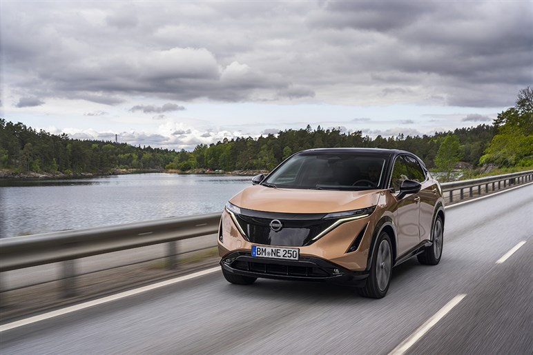 新型「パトロール」の国内導入は幻想か？ 深刻化する日産の“売れるSUV”不在…日本に必要なSUVは他のモデルだった！