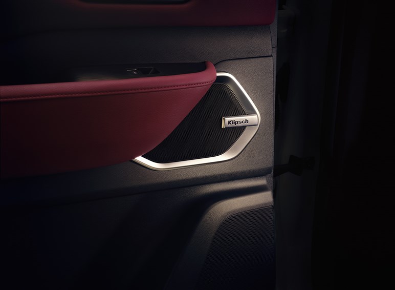 新型「パトロール」の国内導入は幻想か？ 深刻化する日産の“売れるSUV”不在…日本に必要なSUVは他のモデルだった！