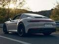 【2024年版】ポルシェ 911 VS ポルシェ ボクスターを徹底比較