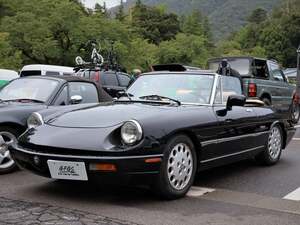 「幼い頃からの憧れ。90年代感が好み」【アルファロメオ・スパイダー】｜こだわりの愛車探訪