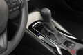 トヨタ新型「カローラハイブリッド」発表！ 米で約270万円 シリーズ最高の燃費とは？