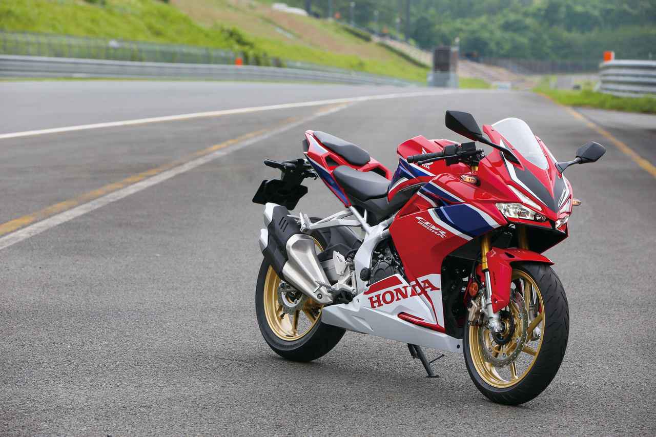 ホンダ新型 Cbr250rr の進化のポイントを徹底解説 パワーアップを遂げた2気筒エンジンの秘密 Webオートバイ 自動車情報サイト 新車 中古車 Carview