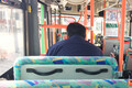 都バスで相次ぐ乗客の置き去り！　運転士が目視で確認は限界……有効な手段とは？