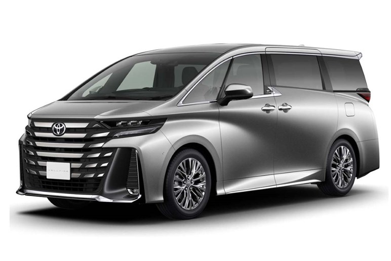 新型「エルグランド」は燃費大幅向上、シートアレンジ、走り自慢などの目玉機能で「アルファード」と勝負する