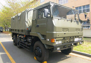 「で、デカい！」陸上自衛隊 車両の“冬支度作業”を公式Xで公開「インパクトを使わない!?」と驚きの声も