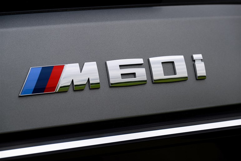 【スクープ】BMW新型「X7 M60」は2027年登場？ クセ強フェイスと530psのV8エンジンでまずは米国から