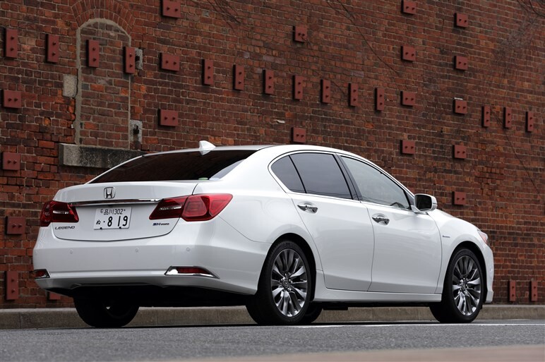 新型レジェンドに試乗、曲がって曲がって曲がりまくる！