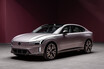 航続距離は700km！ボルボが実用的でエレガントな新型EVセダン「ES90」を発表