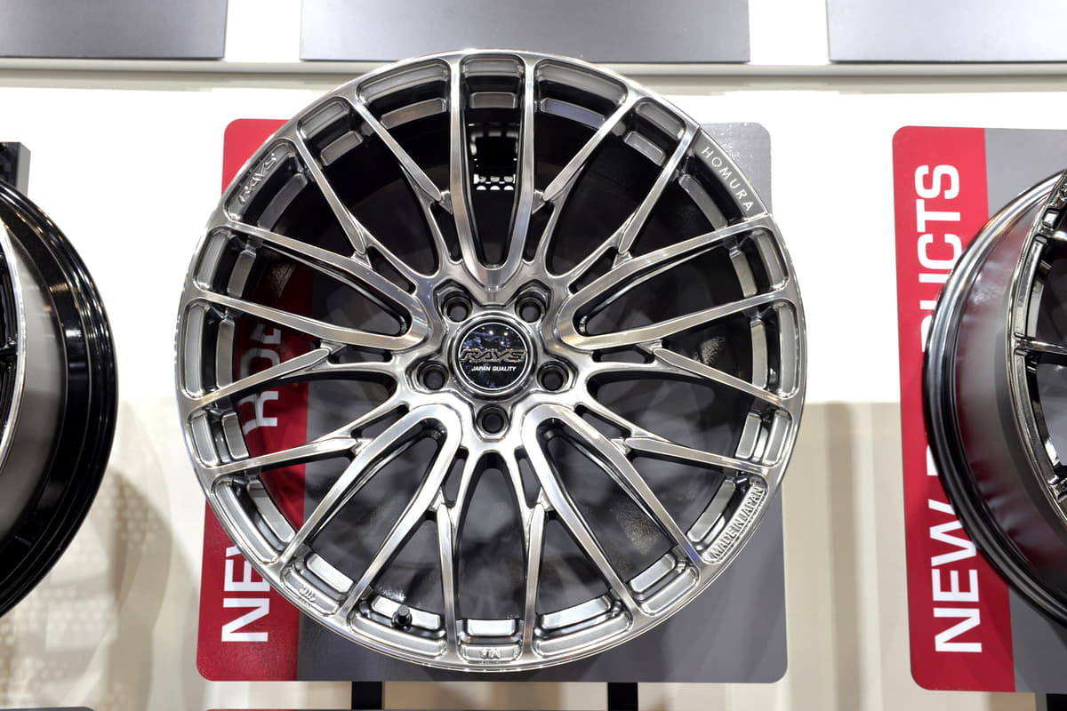 社外ホイール決定版 車両タイプ別でみる３メーカーの最新オススメモデル ミニバン セダン編 Auto Messe Web 自動車情報サイト 新車 中古車 Carview